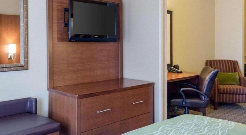 คอมฟอร์ท สวีทส์ Hotel สตาร์ควิลล์ ภายนอก รูปภาพ